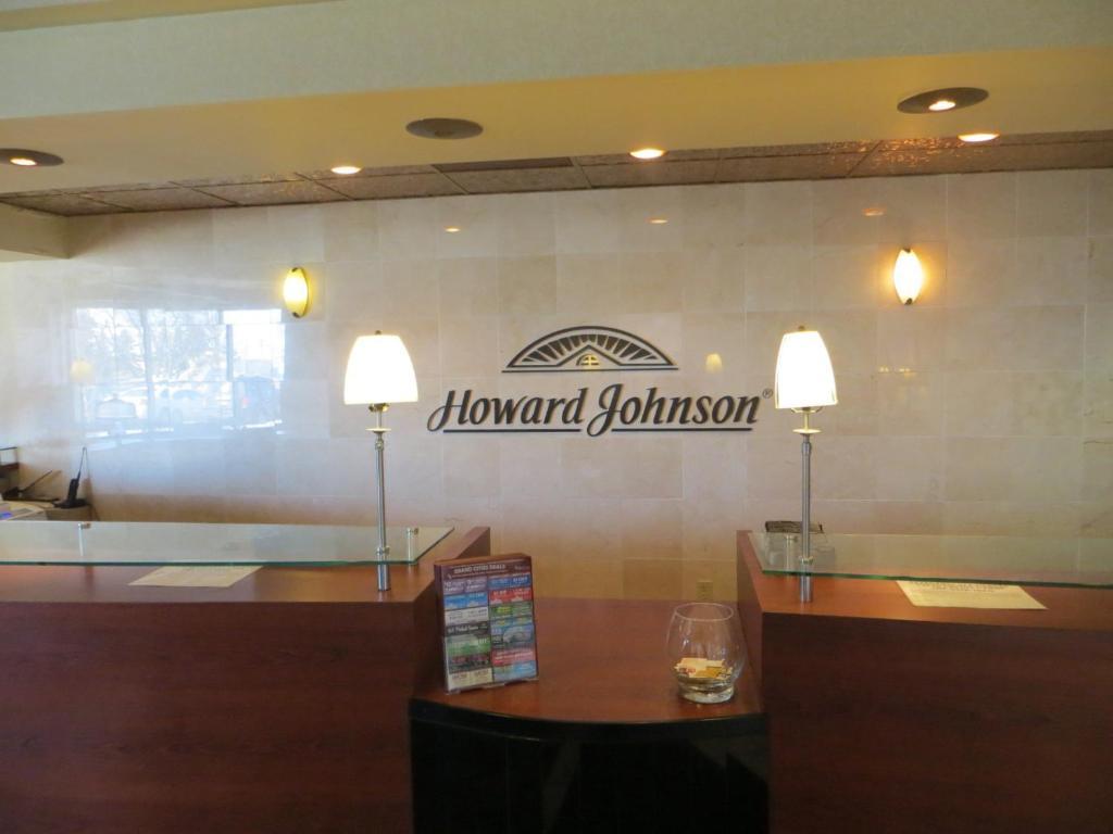 Howard Johnson 그랜드포크스 외부 사진